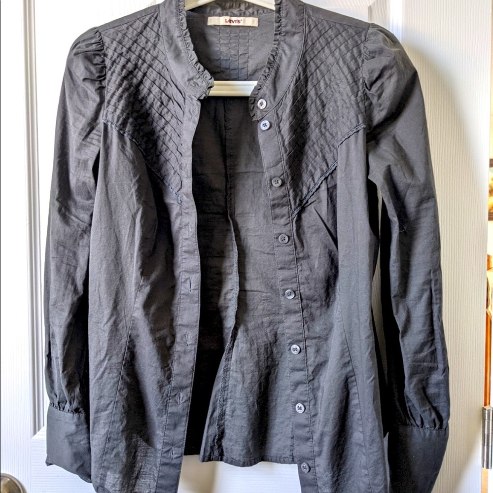 Levi’s Button Down Shirt